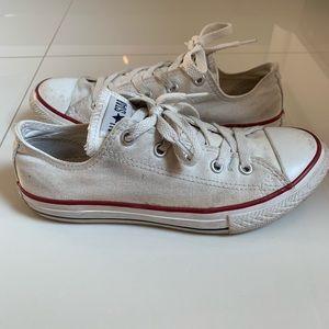 KIDS CONVERSE SNEAKERS SIZE 3